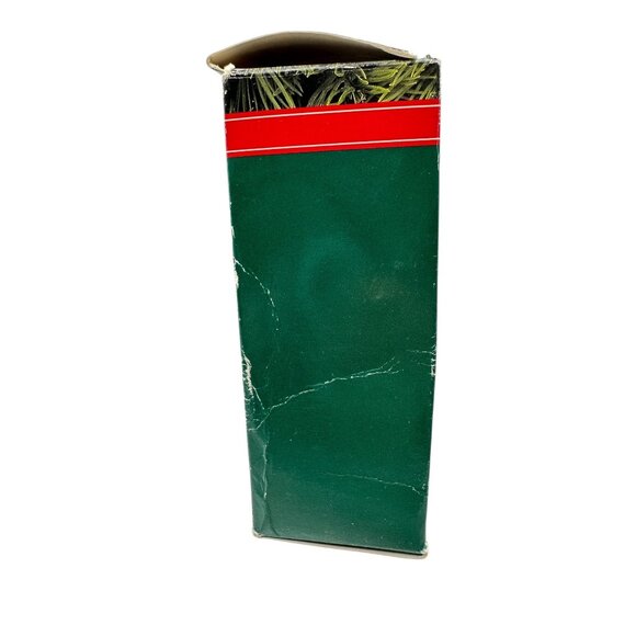 Hallmark Keepsake Gold Crown Exclusive Elvis 1992 Brass-Tone Ornament QX562-4 - Picture 6 of 15